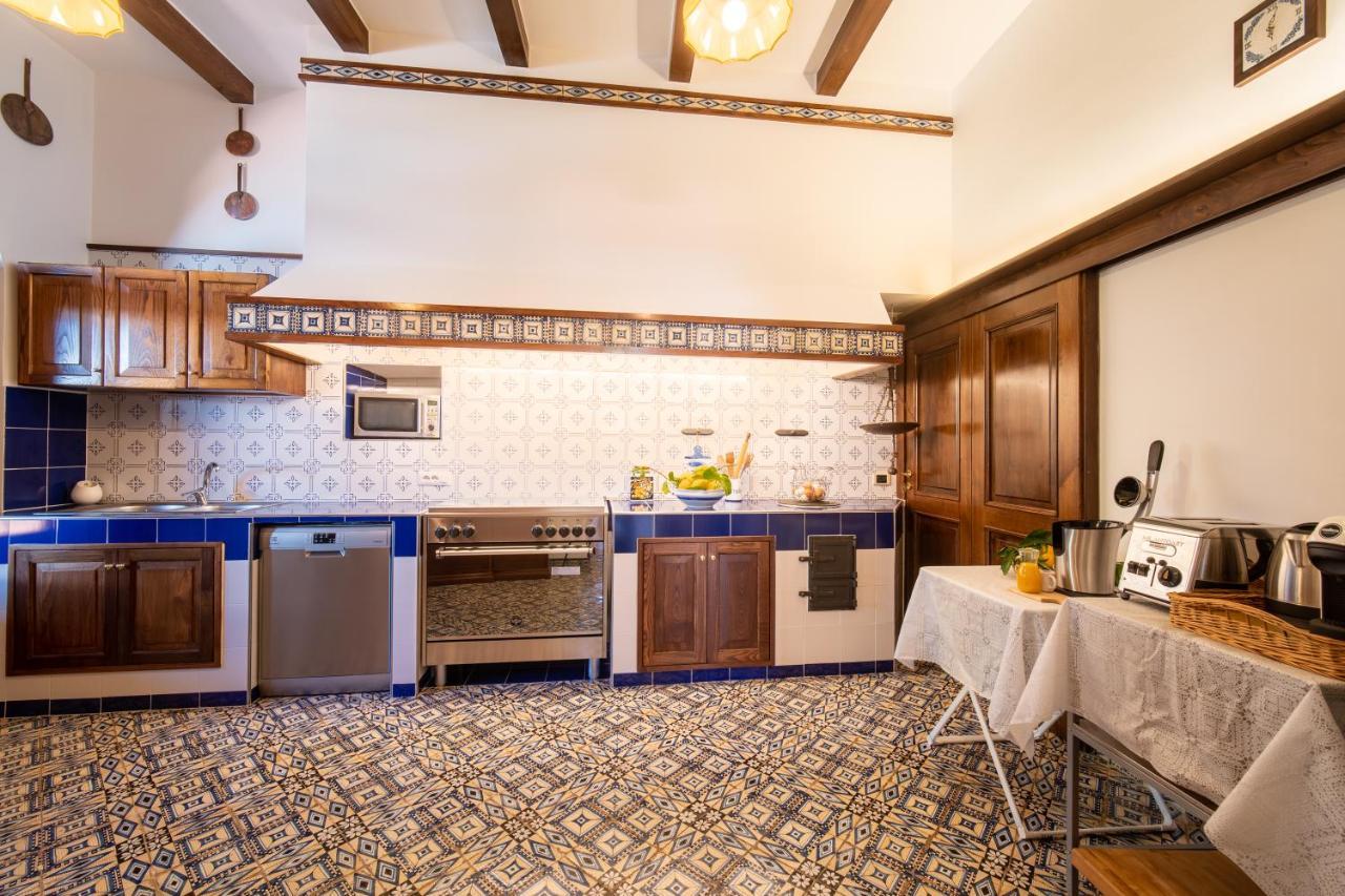 Villa Carolina Sorrento Private Heated Pool And Sea View ภายนอก รูปภาพ