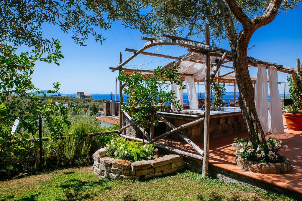 Villa Carolina Sorrento Private Heated Pool And Sea View ภายนอก รูปภาพ